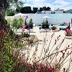 La Petricor Resort
