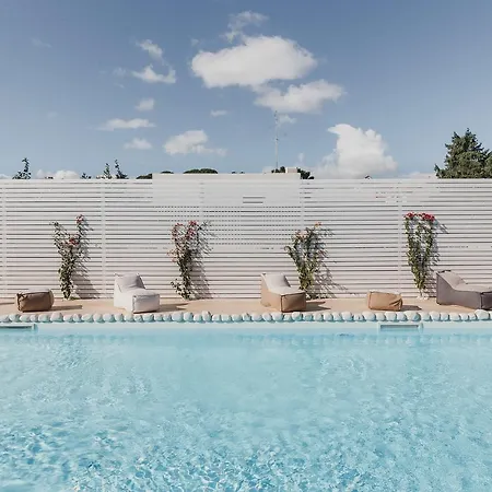 La Petricor Resort 2*